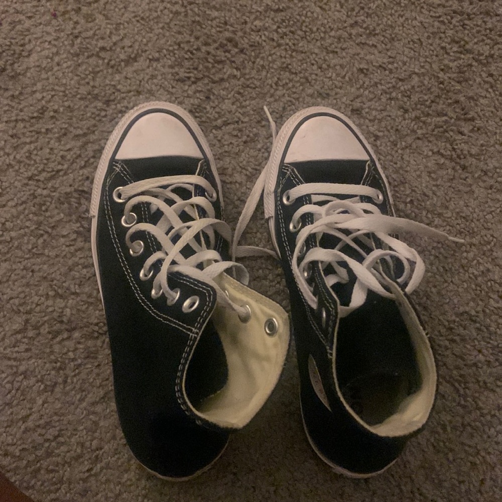 black converse